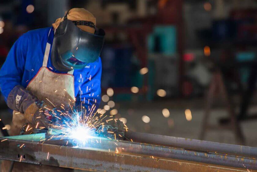 Tugela Staalsweiser, sweis 'n staalkolom